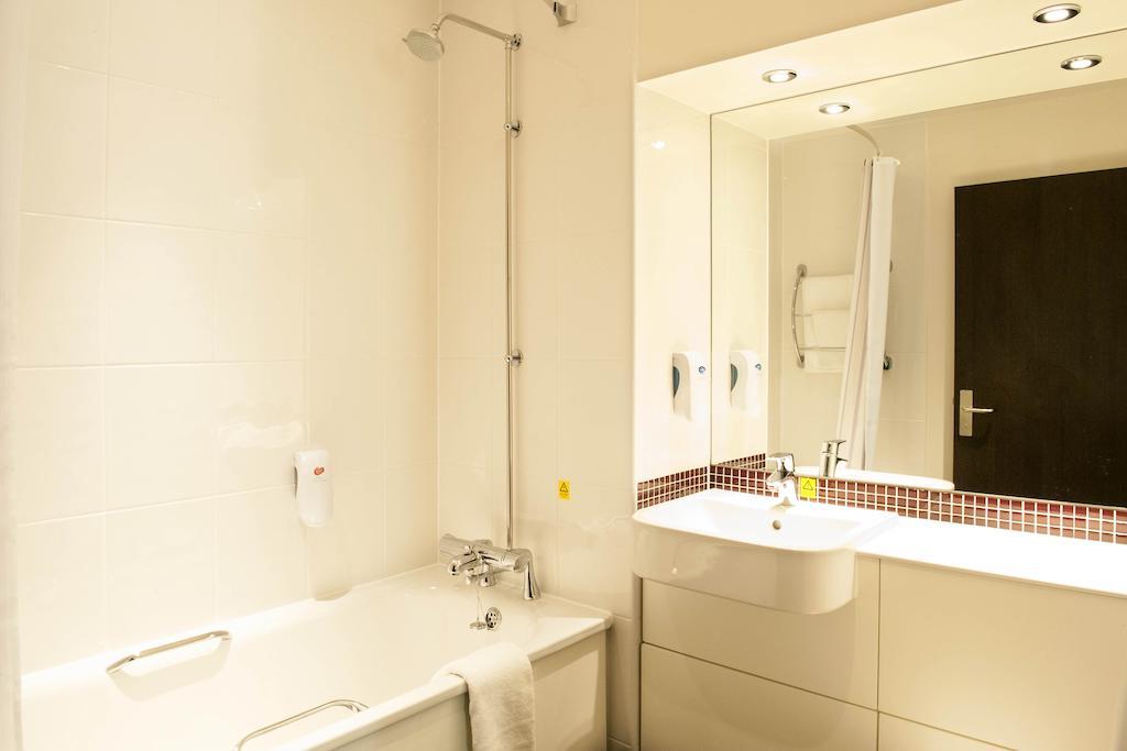 Premier Inn Barrow In Furness Barrow-in-Furness Quarto foto